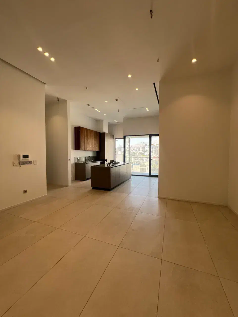 واحد ۱۶۵ متری ۳ خواب،کلیدنخورده