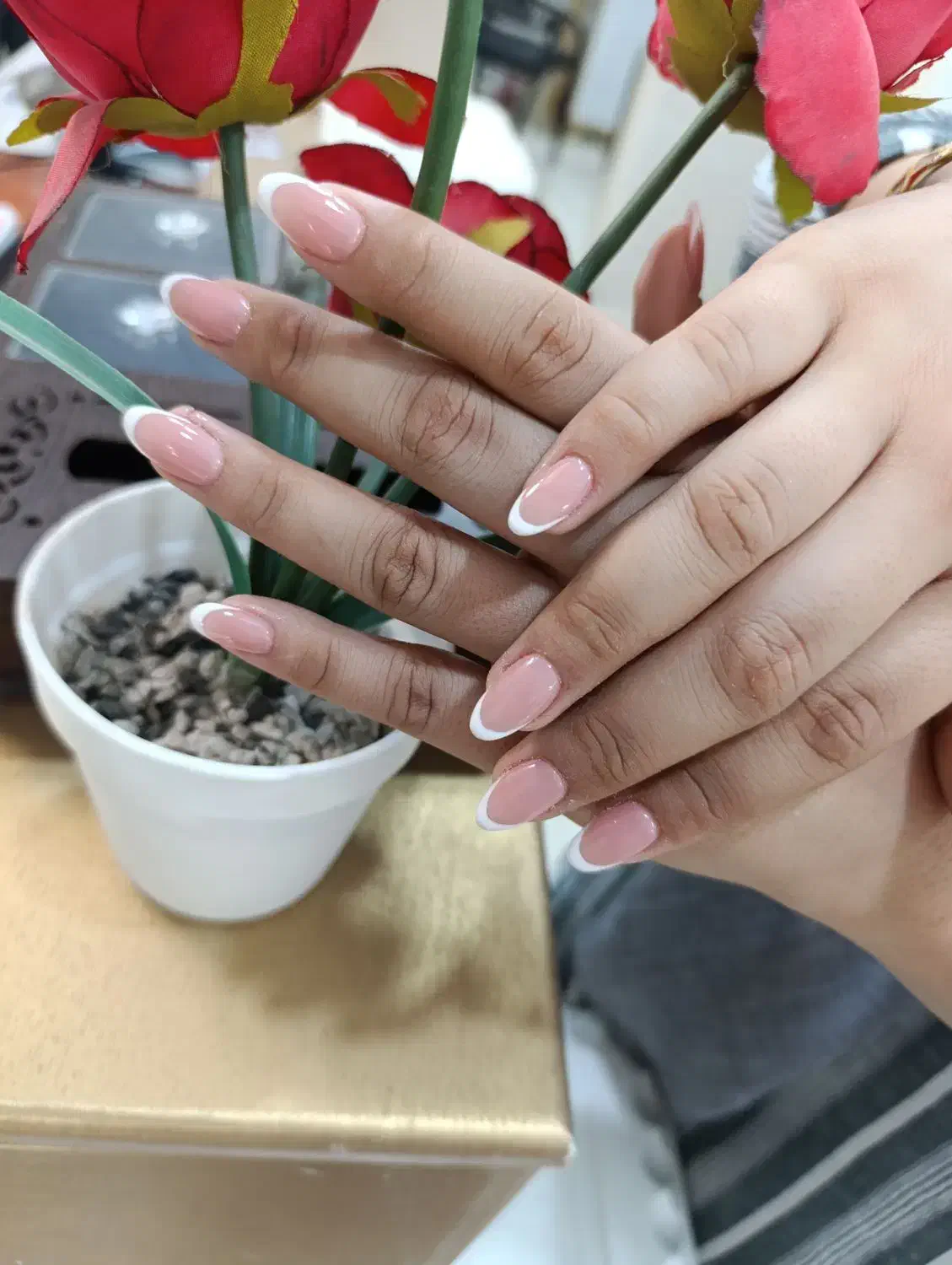 ناخن کارحرفه ای باسابقه نیاز داریم درخانی ابادنو|استخدام درمانی، زیبایی، بهداشتی|تهران, خانی آباد نو شمالی|دیوار