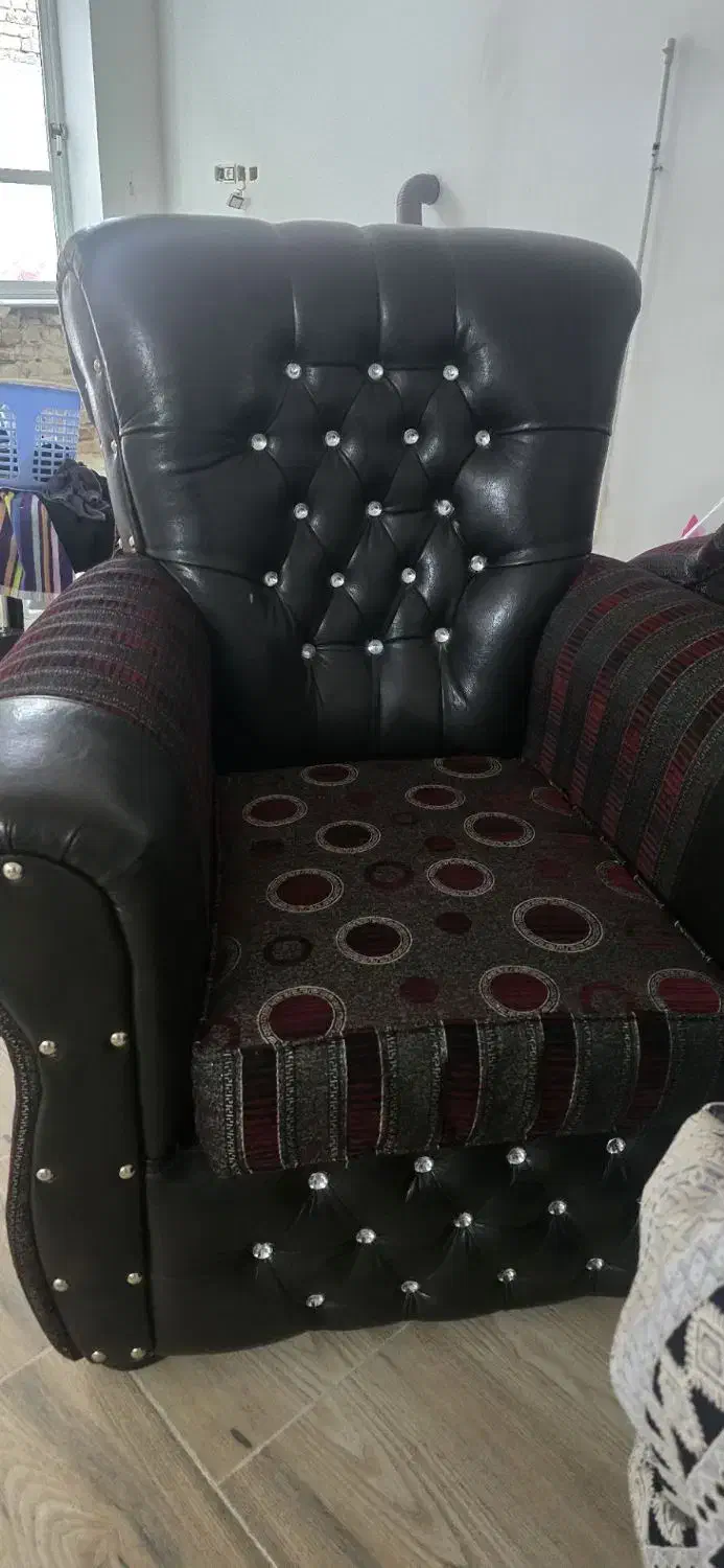 مبل هفت نفره|مبلمان خانگی و میز عسلی|خوی, |دیوار