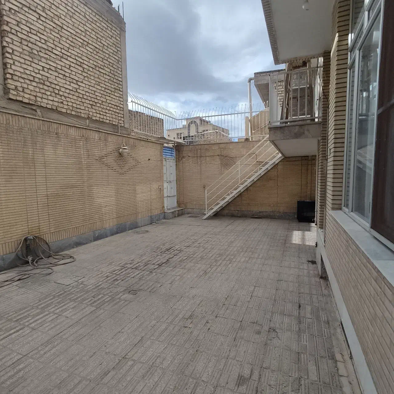 فروش منزل مسکونی یک طبقه بهترین نقطه مبارکه|فروش خانه و ویلا|مبارکه, |دیوار