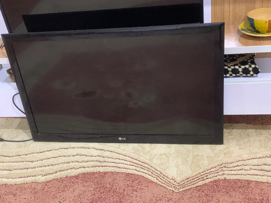 تلویزیون ۴۲ اینچ ال جی|تلویزیون و پروژکتور|علی‌آباد کتول, |دیوار