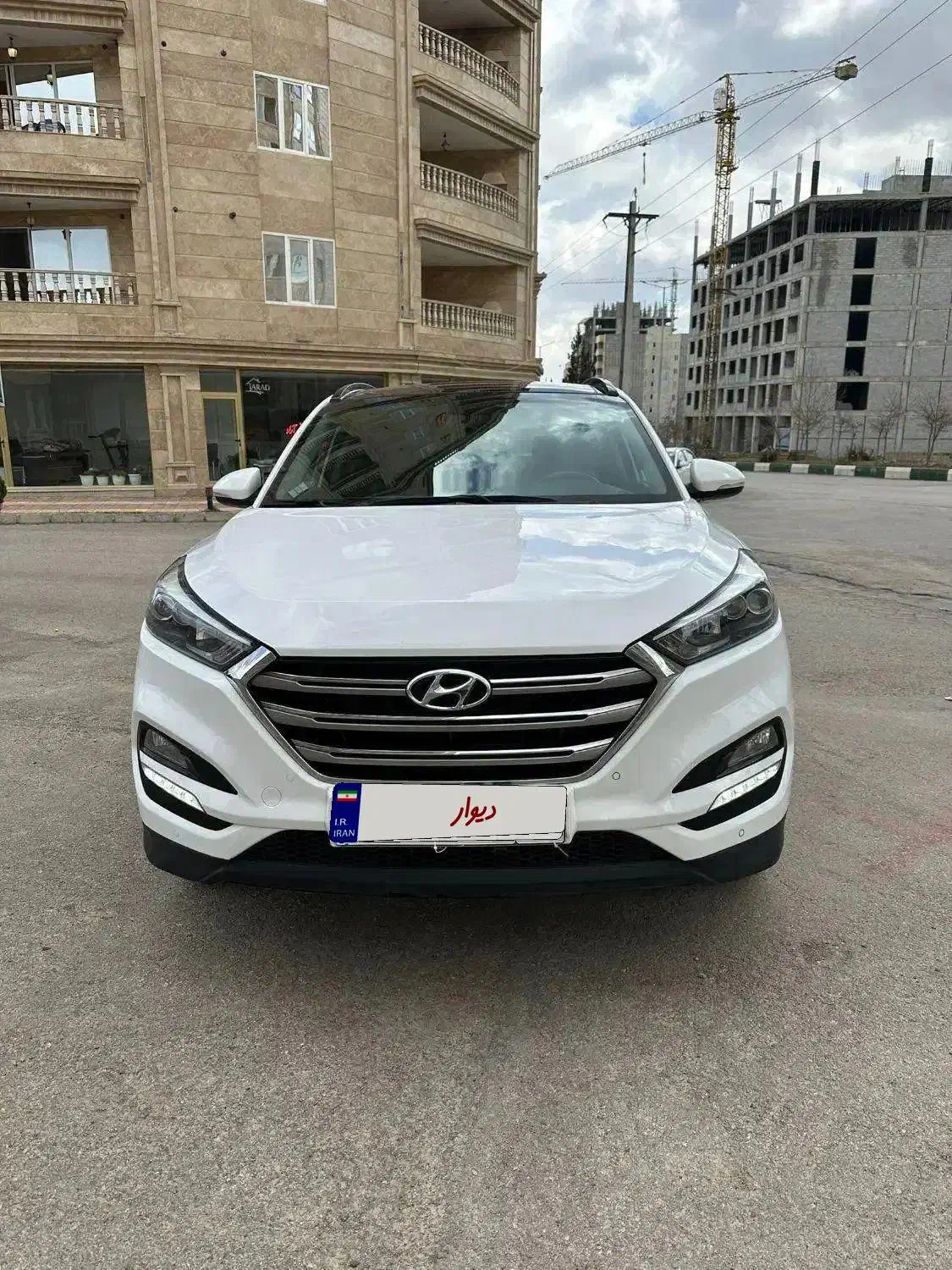 توسان ۲۰۱۷ دو‌دیفرانسیل|خودرو سواری و وانت|تهران, سعادت‌آباد|دیوار