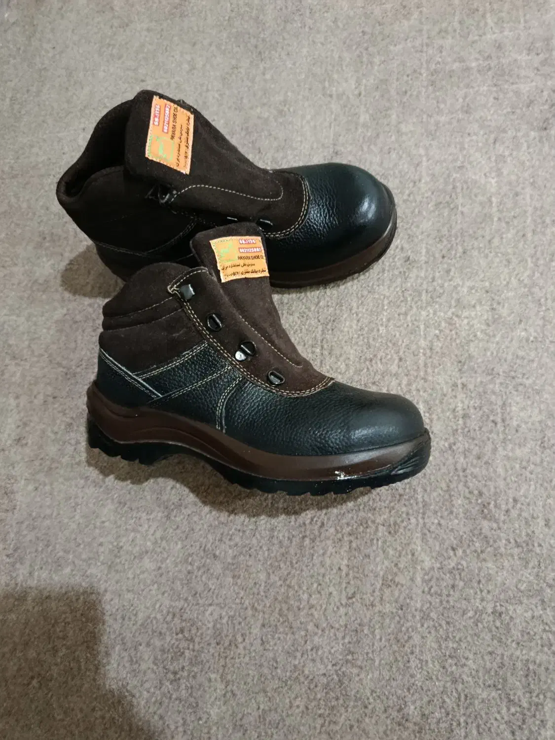 کفش ایمنی ، لباس کار دستکش ضد اسید|کیف، کفش، کمربند|زنجان, |دیوار