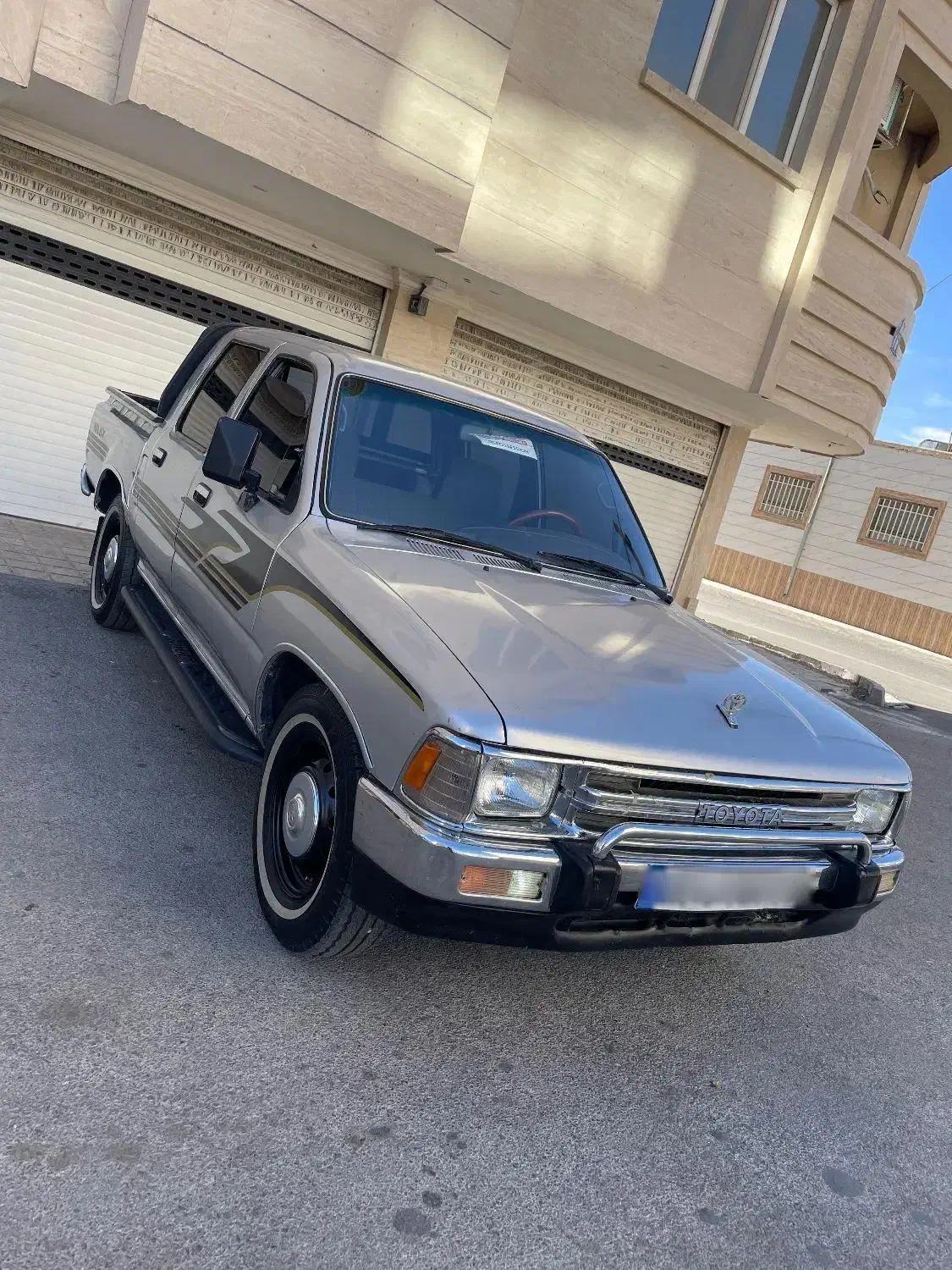 تویوتا هایلوکس|خودرو سواری و وانت|مشهد, امیریه|دیوار