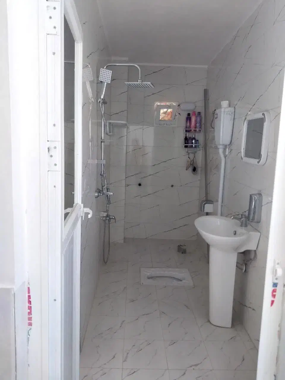 سوئیت نوساز شیک مبله با تمام وسایل|اجارهٔ آپارتمان|خمینی‌شهر, |دیوار