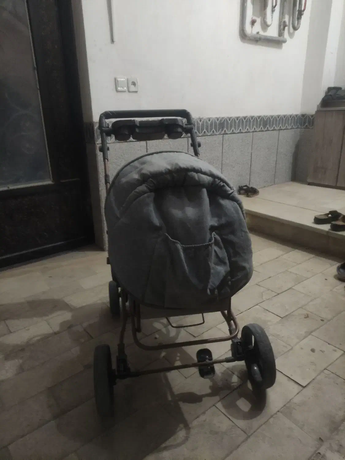 کالسکه|کالسکه و لوازم جانبی|آشخانه, |دیوار