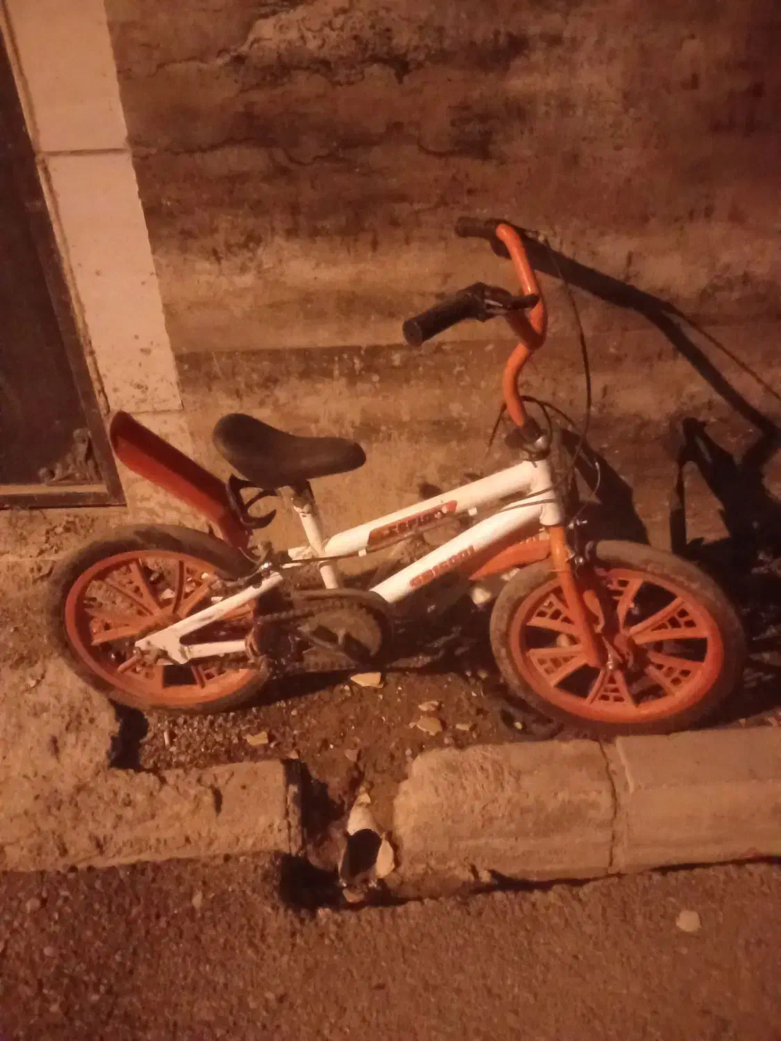 دوچرخه بچه گانه رینگ اسپرت ودوعددلاستیک سایز16|دوچرخه، اسکیت، اسکوتر|مشهد, فدک|دیوار