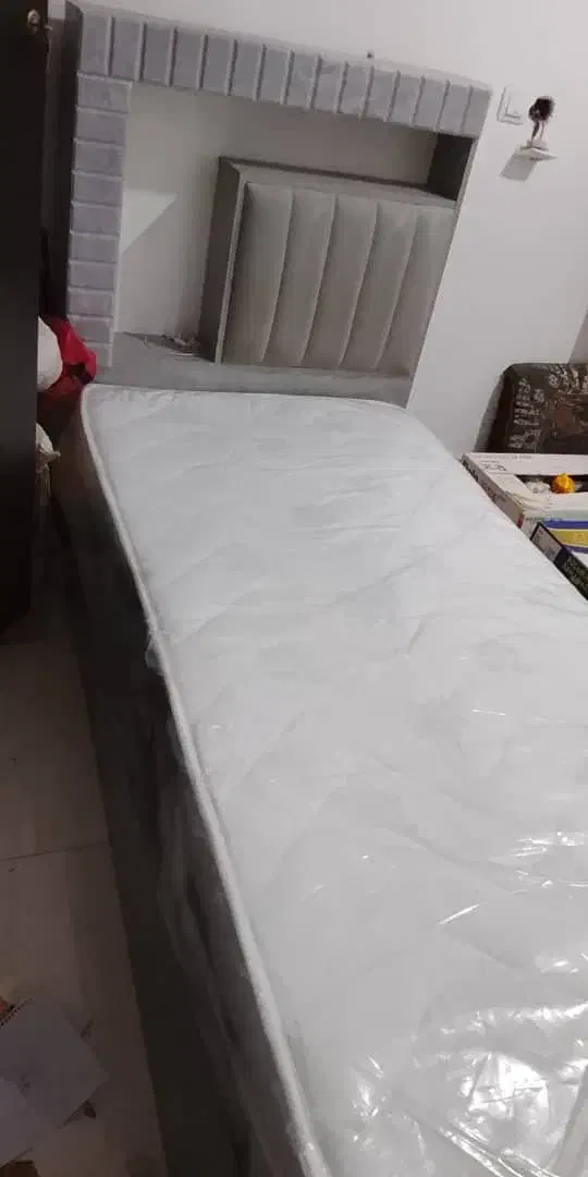 تخت و خوشخواب|تخت و سرویس خواب|شیراز, ماه فیروزان|دیوار