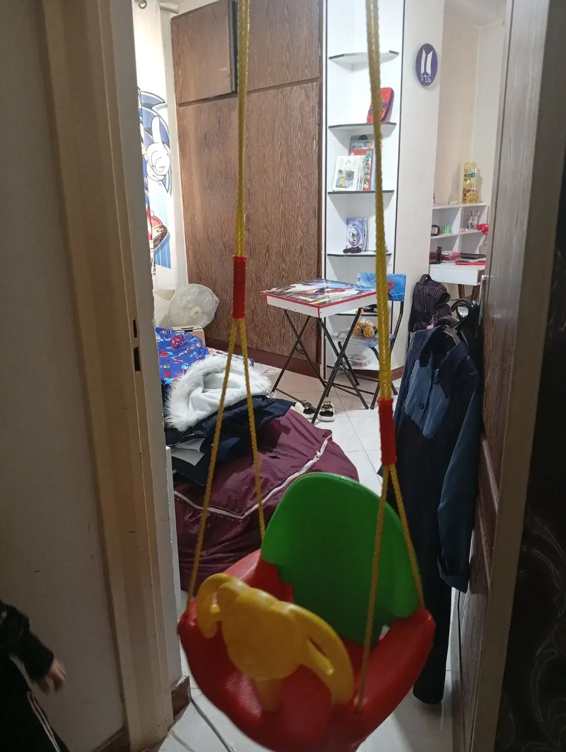 تاب|اسباب و اثاث بچه|اندیشه, اندیشه فاز ۱|دیوار