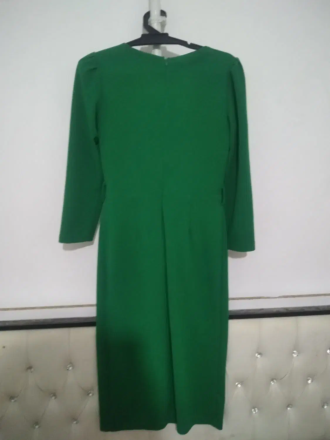 لباس مجلسی|لباس|نقده, |دیوار