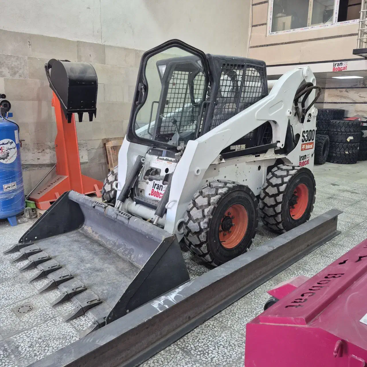 مینی‌لودر‌بابکت|خودرو سنگین|رباط‌کریم, نصیرشهر|دیوار