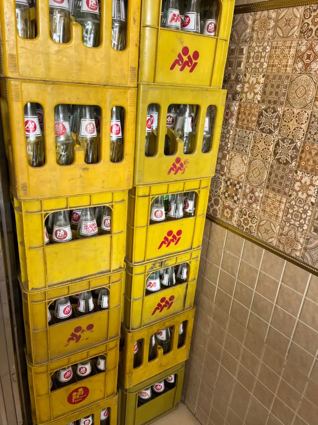 نوشابه جعبه ای|خوردنی و آشامیدنی|گرمدره, |دیوار