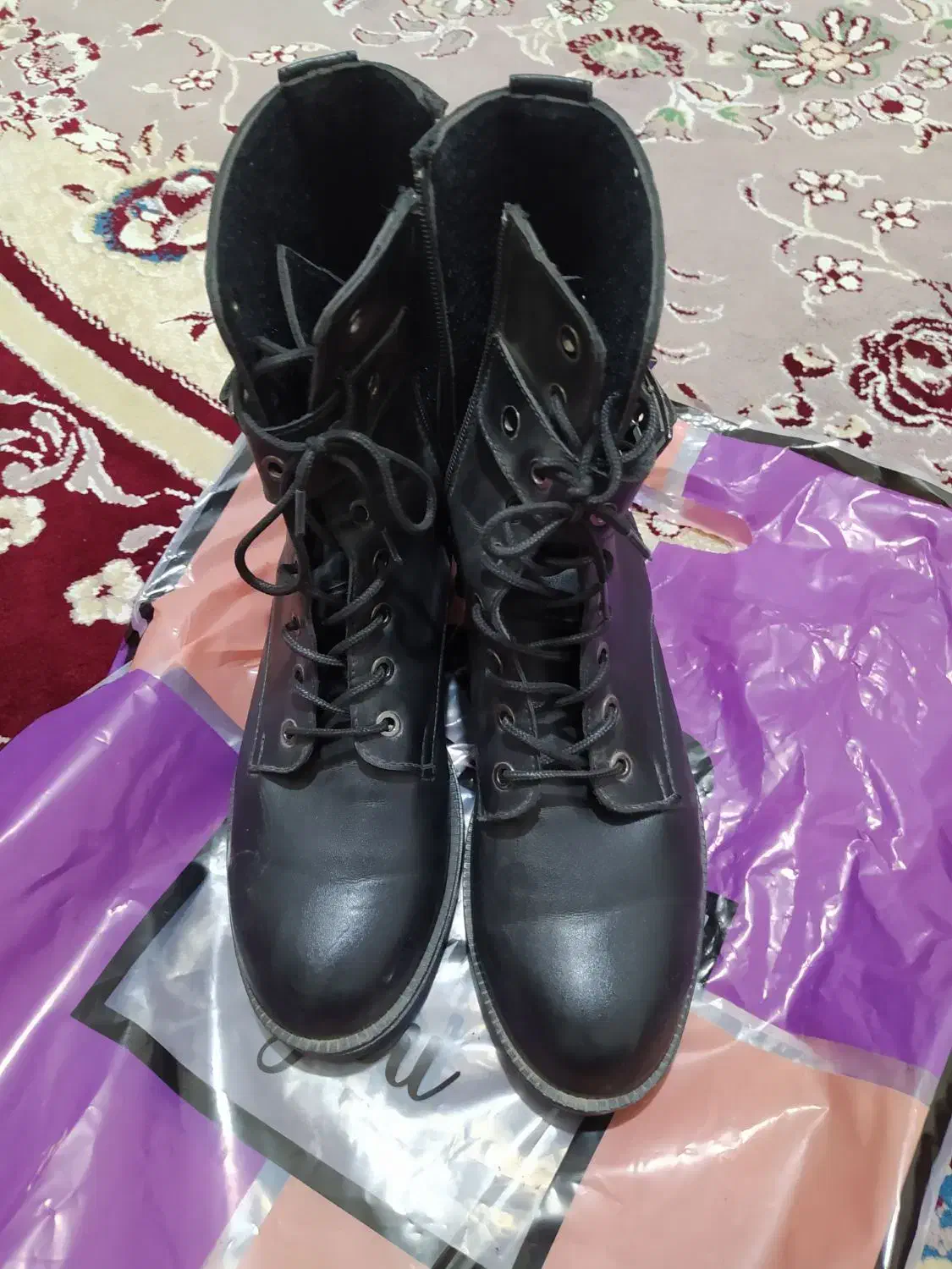 نیم پوت|کیف، کفش، کمربند|ایلام, |دیوار