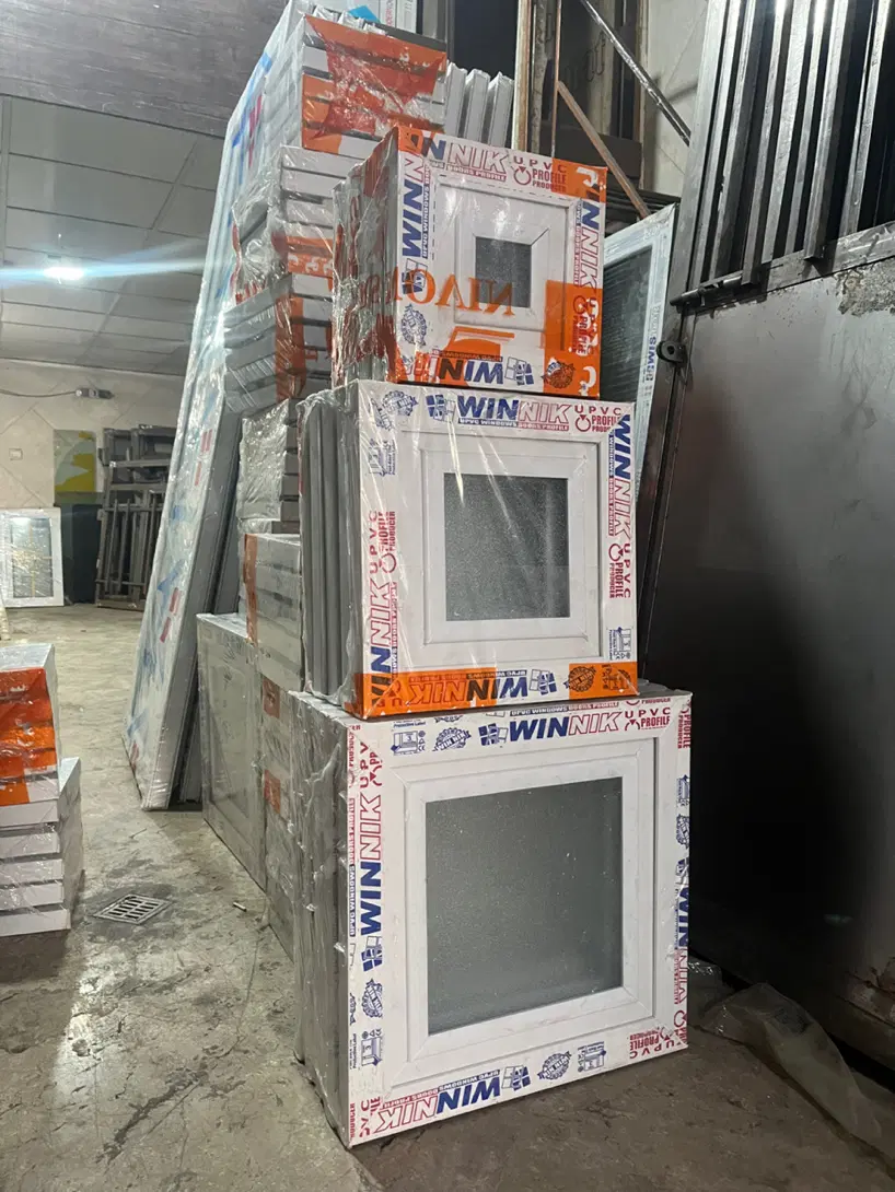 دریچه پنجره سرویس هواکش روشنایی پی وی سی PVC|مصالح و تجهیزات ساختمان|تهران, شهرک ابوذر|دیوار