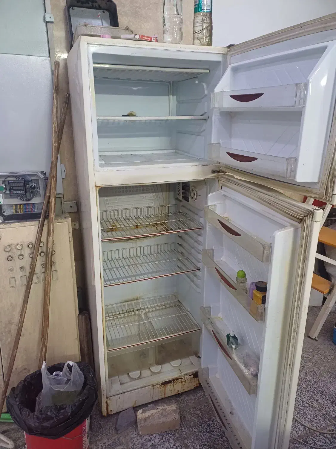 یخچال|یخچال و فریزر|خمینیشهر, |دیوار