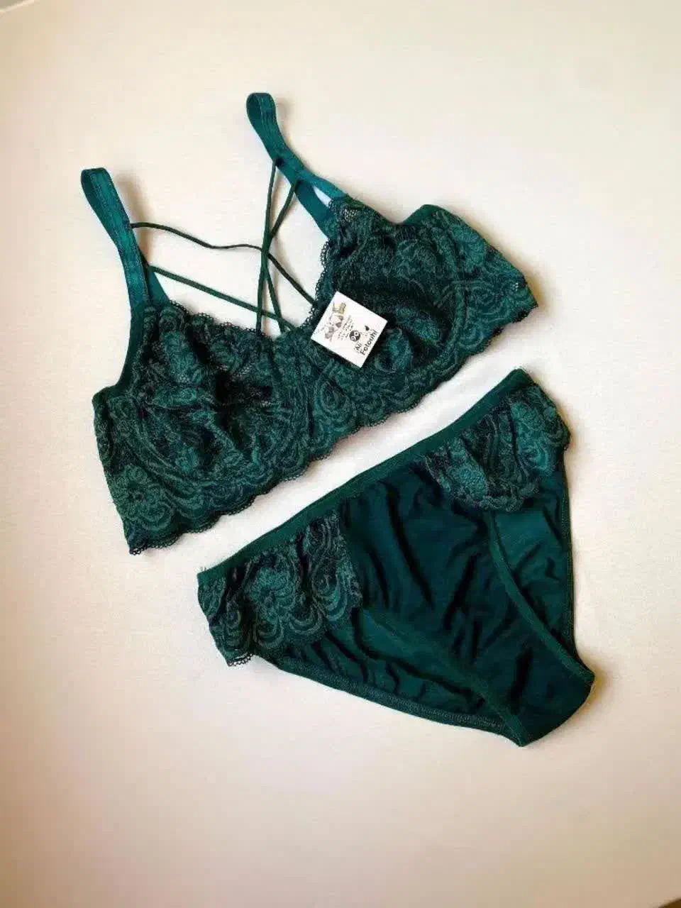 ست سوتین وشورت|لباس|قم, نخودی|دیوار