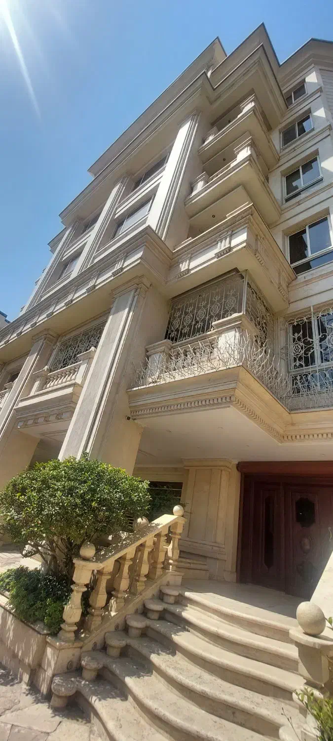 ۲۶۰ متر/۴ خواب/مشاعات فعال  ( گلستان شمالی )