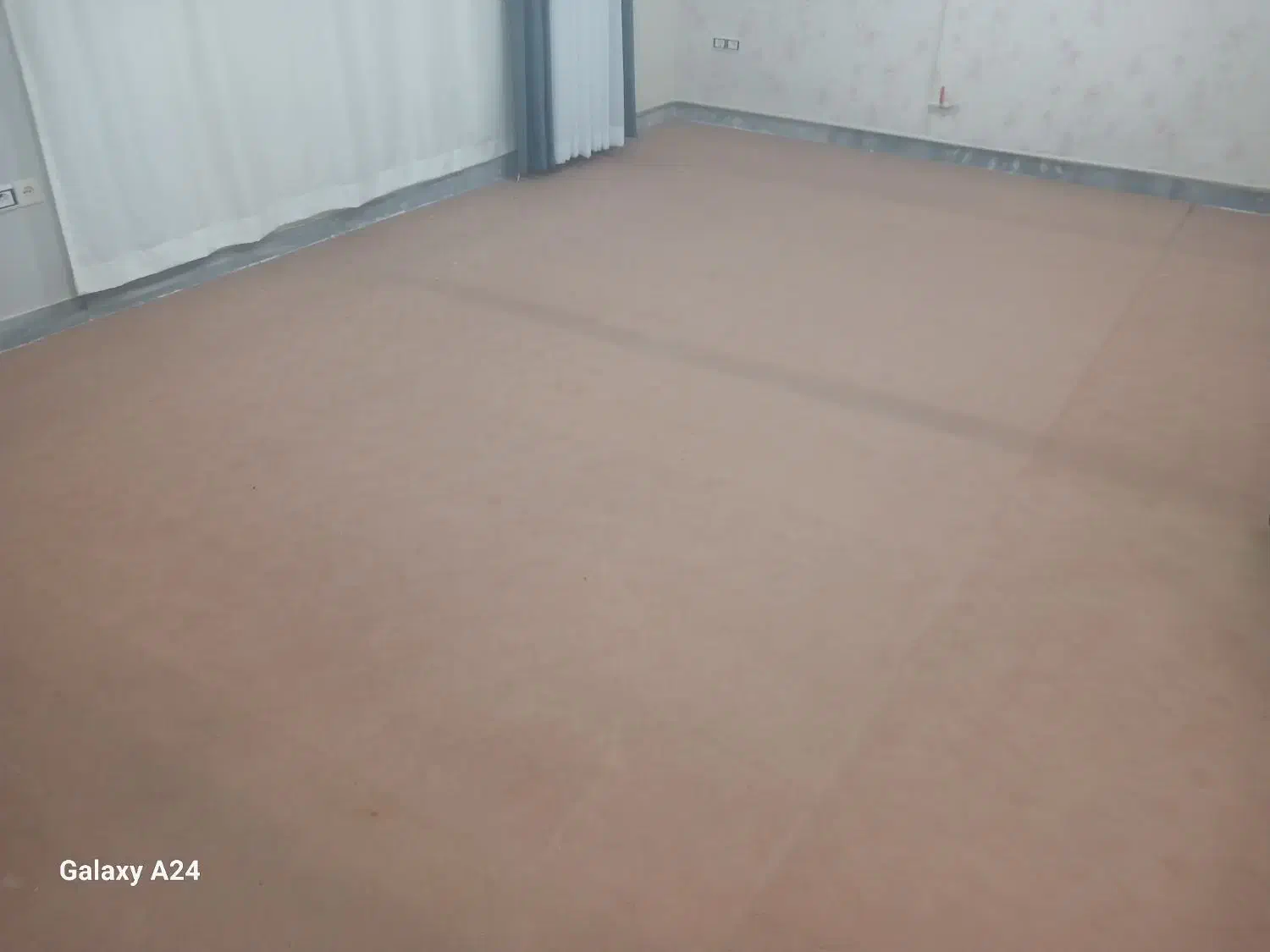 موکت کارکرده  تمیز|موکت|ارومیه, |دیوار
