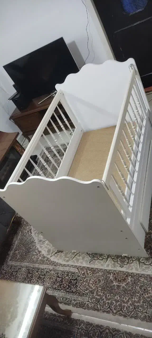 تخت کودک|تخت و صندلی بچه|تهران, علم و صنعت|دیوار