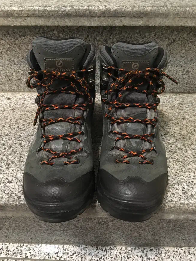 کفش کوهنوردی کوه نوردی اسکارپا ایتالیا|کیف، کفش، کمربند|تبریز, |دیوار