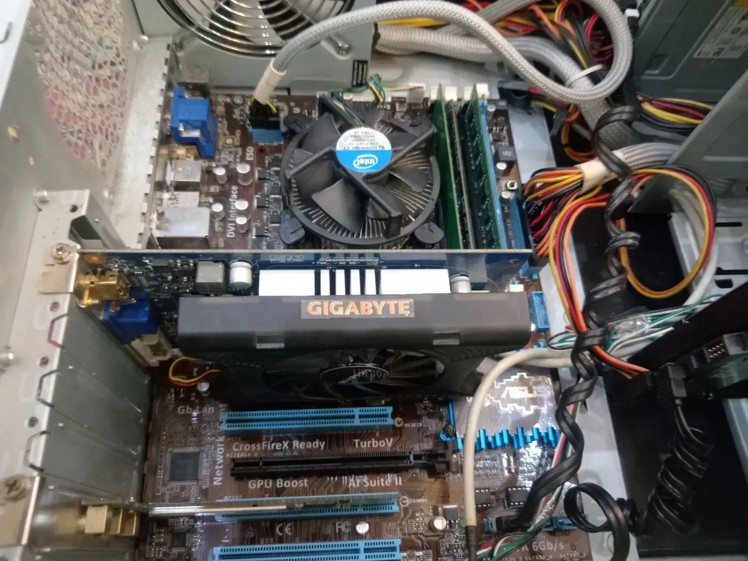 کیس نسل سوم در حد|رایانه رومیزی|ری, هاشم‌آباد|دیوار