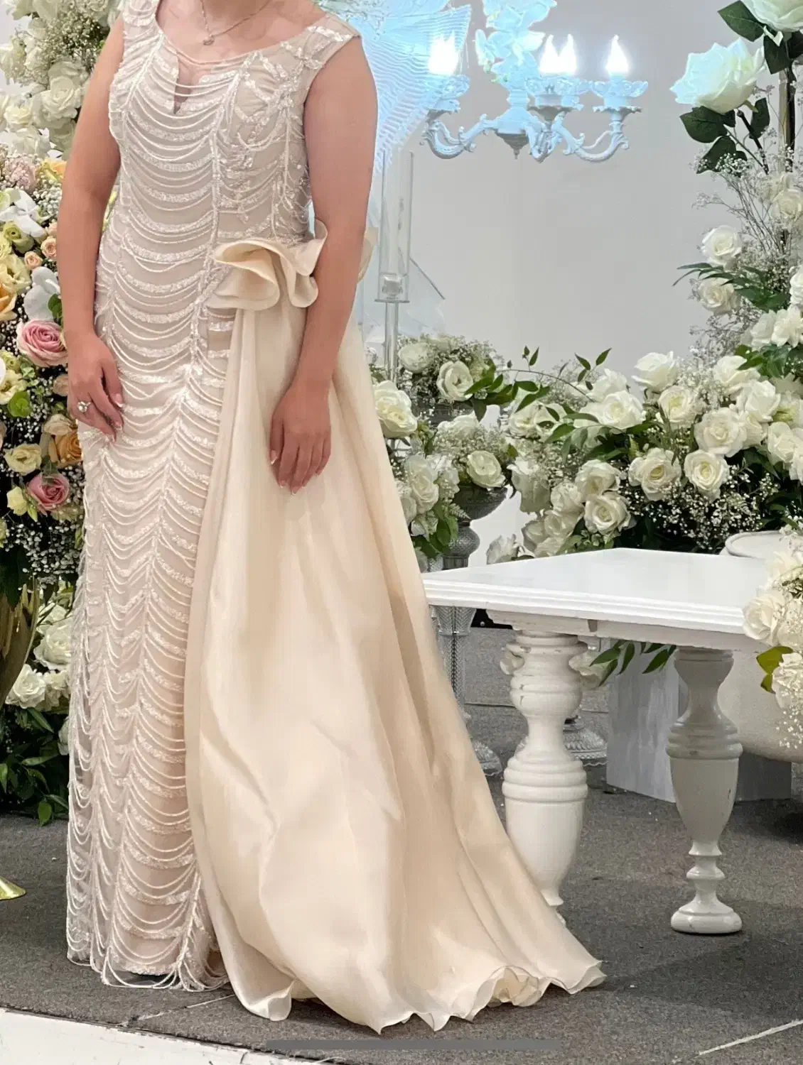 لباس مجلسی|لباس|قره ضیاالدین, |دیوار