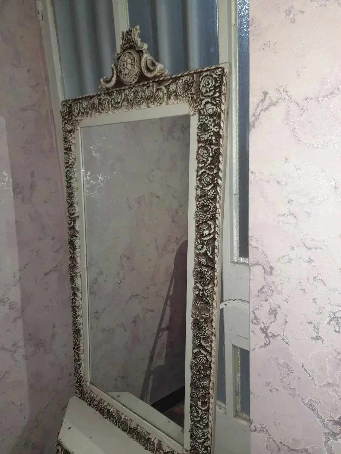 یک عدد ساعت ایستاده و آینه|ساعت دیواری و تزئینی|اندیمشک, |دیوار