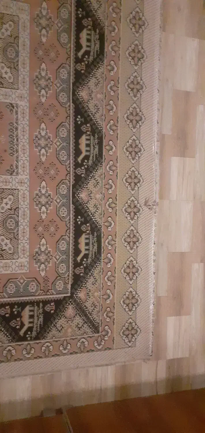 گلیم۴متریمناسبآشپزخونهفقط۸۵۰تومن|گلیم، جاجیم، گبه|اراک, |دیوار