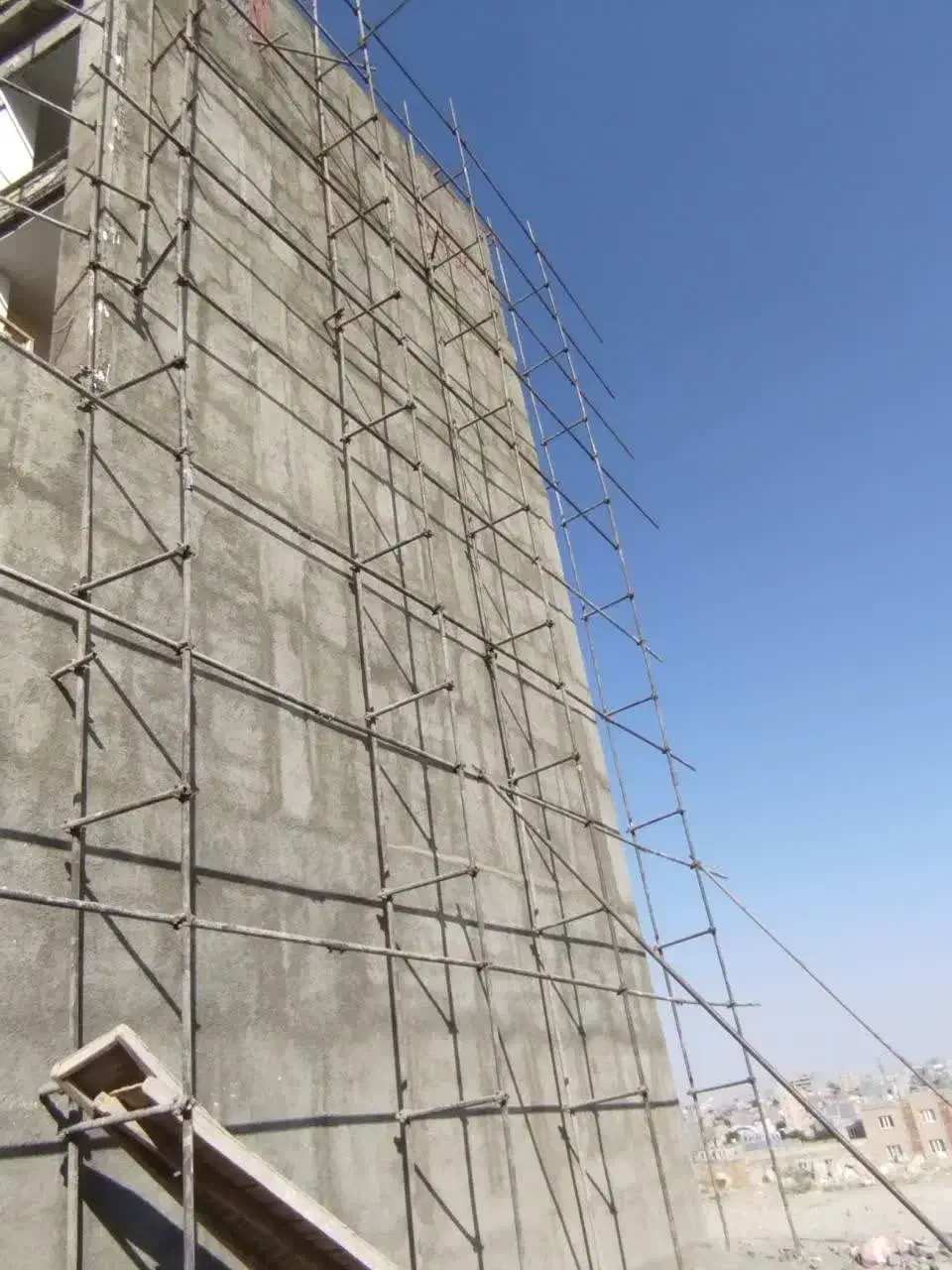 بنایی .سیمان کاری .موزائیک فرش .شیب بندی|خدمات پیشه و مهارت|قروه, |دیوار