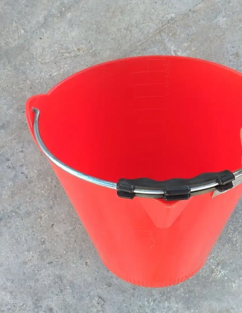 سطل شیر|ظروف نگهدارنده، پلاستیکی، یک‌بارمصرف|سرپل ذهاب, |دیوار