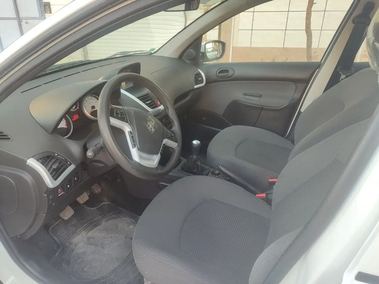 ۲۰۷|خودرو سواری و وانت|بیرجند, |دیوار