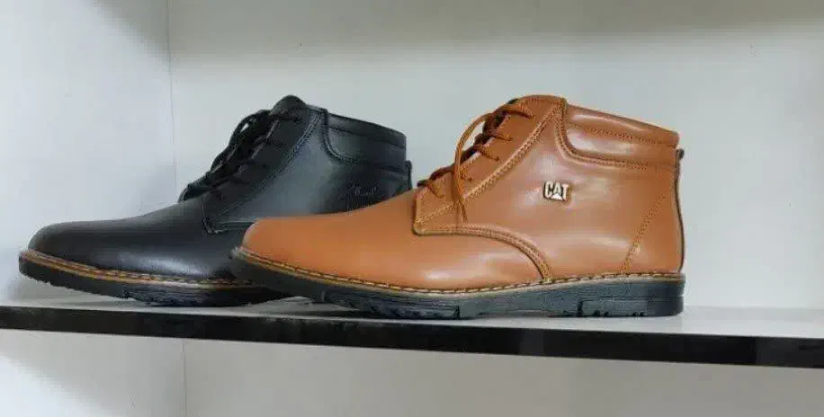 کفش|کیف، کفش، کمربند|نیشابور, دارایی|دیوار