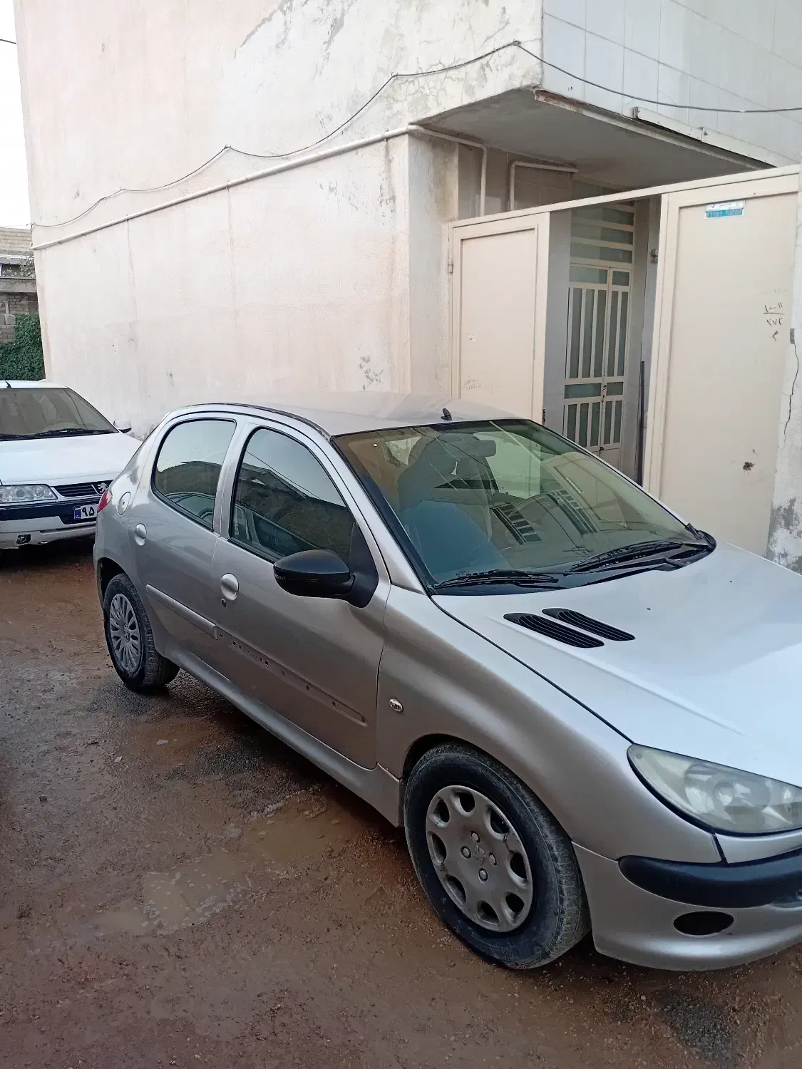 ۲۰۶مدل۸۳|خودرو سواری و وانت|شیراز, شاپورجان|دیوار