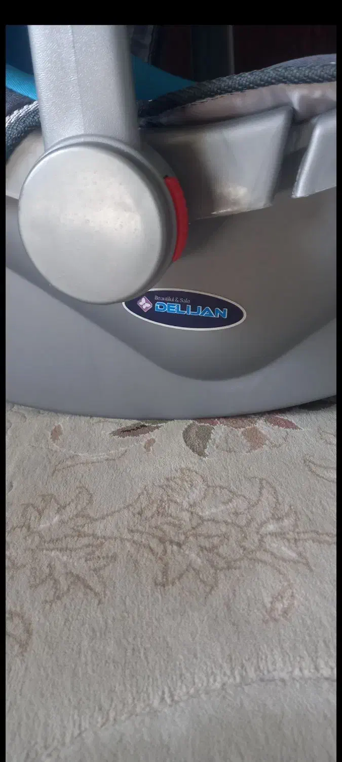 کریر و کالسکه و روروئک و تاب سالم|کالسکه و لوازم جانبی|تهران, شهرک شهید رجایی (کوی نوبنیاد)|دیوار