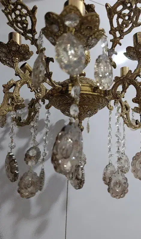 لوستر تمام برنز بدون هیچ مشکلی|لوستر و چراغ آویز|خرمآباد, |دیوار