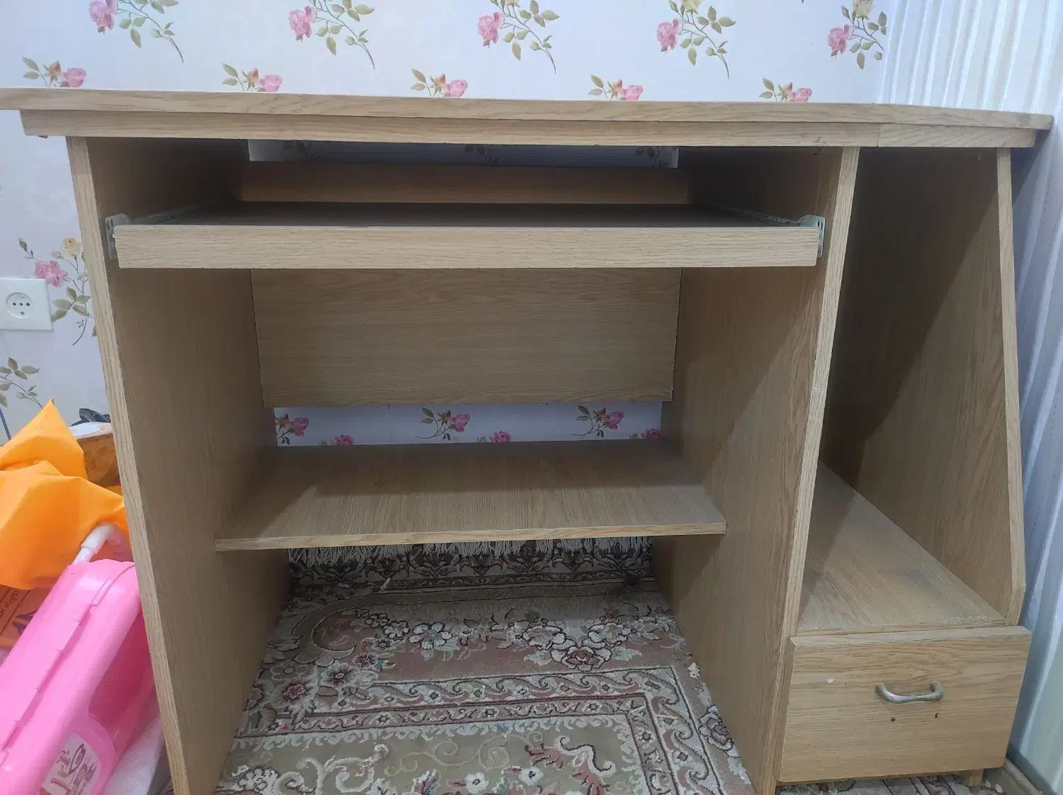 میز کامپیوتر|میز تحریر و کامپیوتر|مشهد, شهید فرامرز عباسی|دیوار