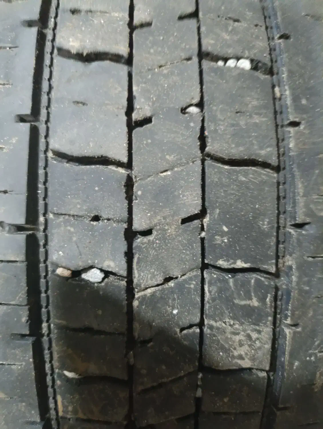 لاستیک گل عقب|قطعات یدکی و لوازم جانبی|رودسر, |دیوار