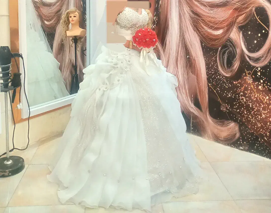 لباس عروس|لباس|پیشوا, |دیوار