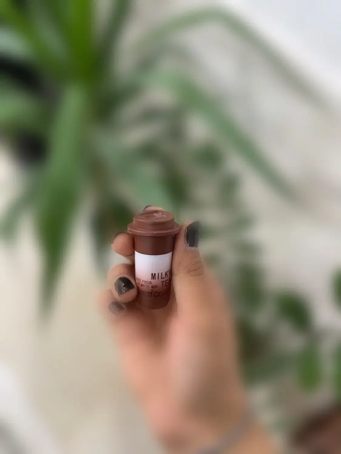 تعدادی وسایل ارایشی موجوده به صورت عمده وتک|آرایشی، بهداشتی، درمانی|بجستان, |دیوار