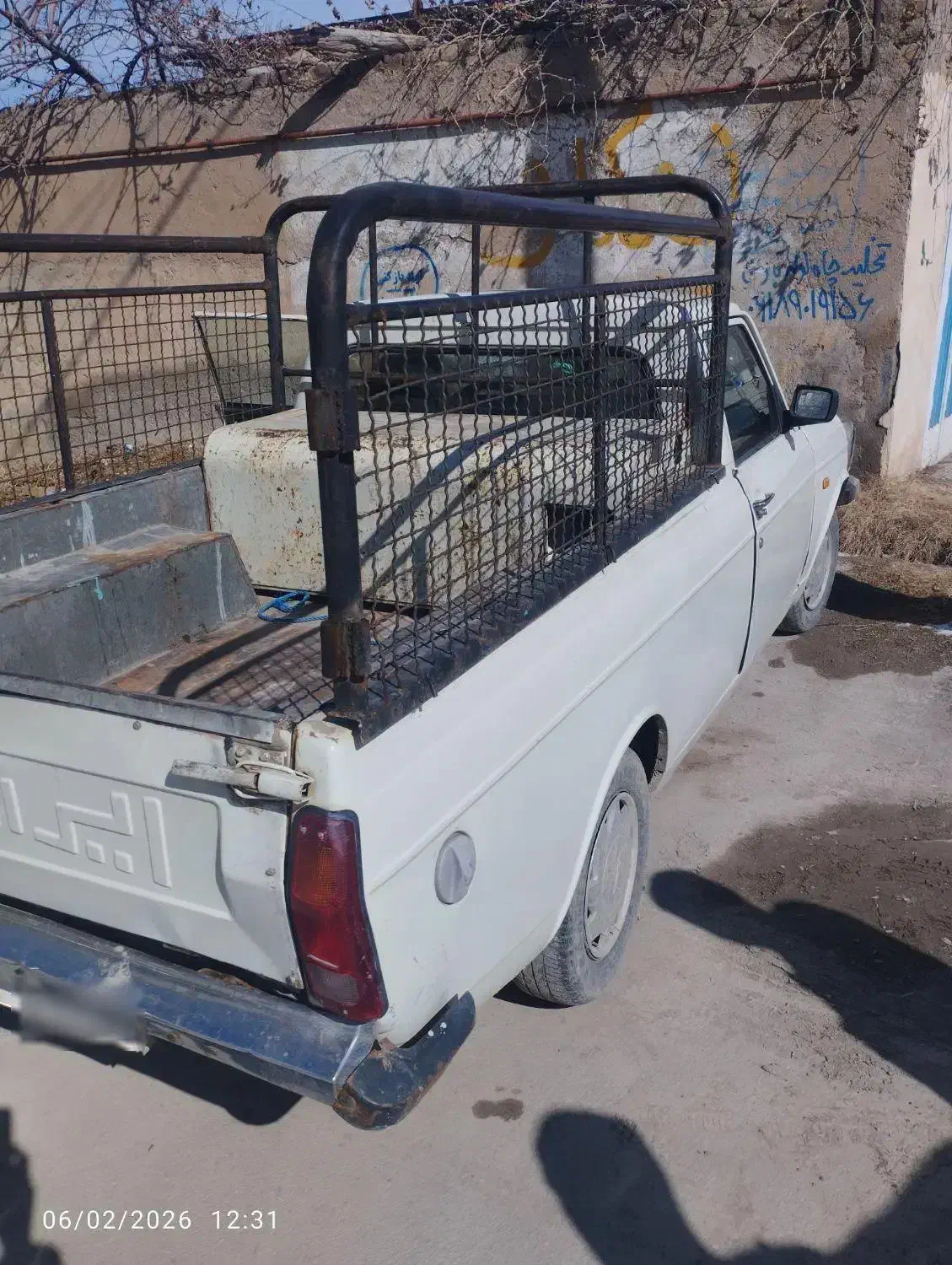 پیکان وانت|خودرو سواری و وانت|شاهنجرین, |دیوار