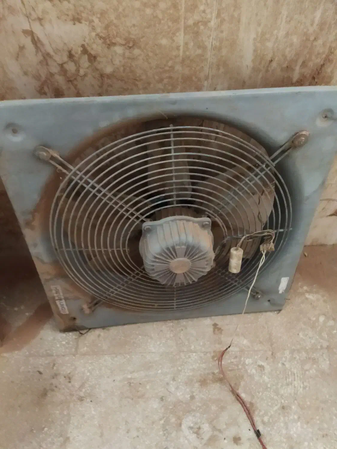 هواکش|پنکه و تصفیهکنندهٔ هوا|یزد, |دیوار