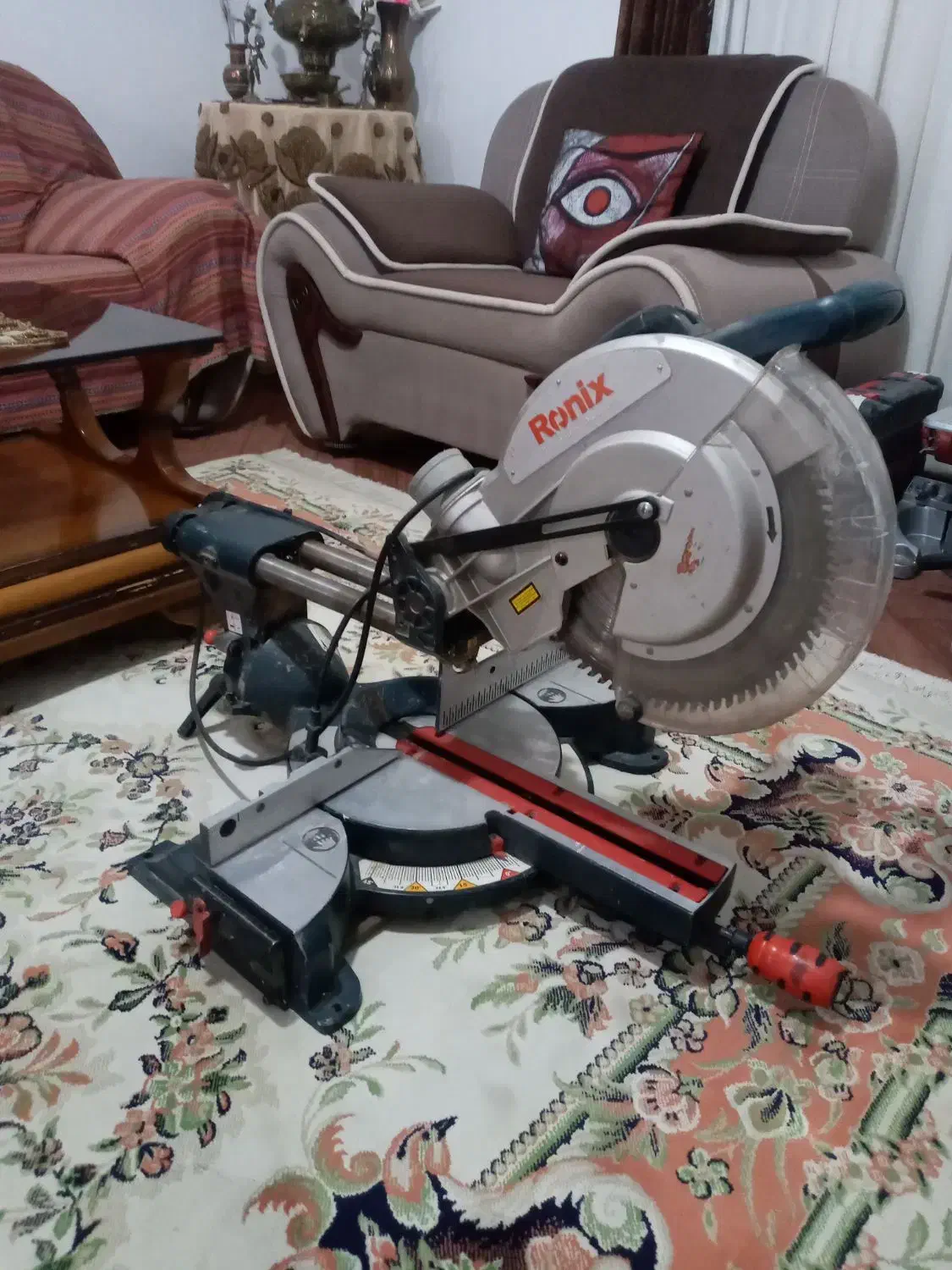 فارسی بر رونیکس|ابزارآلات|قوچان, |دیوار