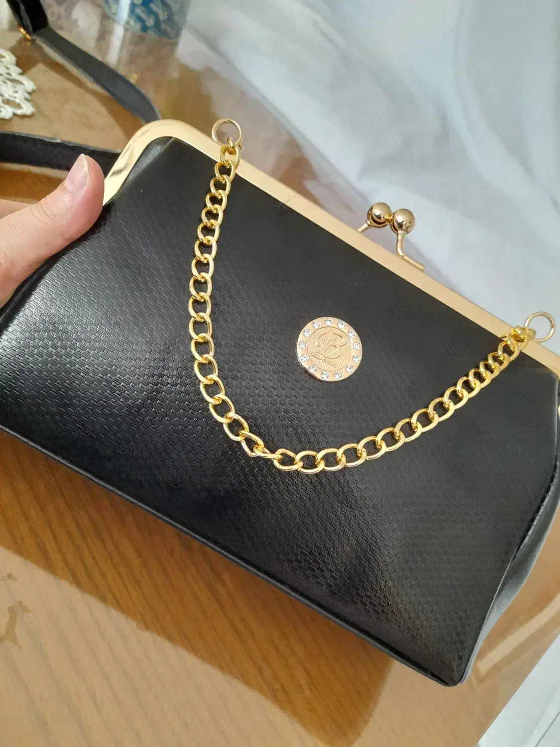 کیف مجلسی|کیف، کفش، کمربند|گلبهار, شهر جدید گلبهار|دیوار