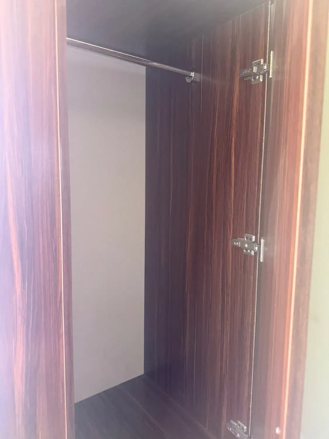 کمد لباس|جاکفشی، کمد، دراور|فیروزآباد (فارس), |دیوار