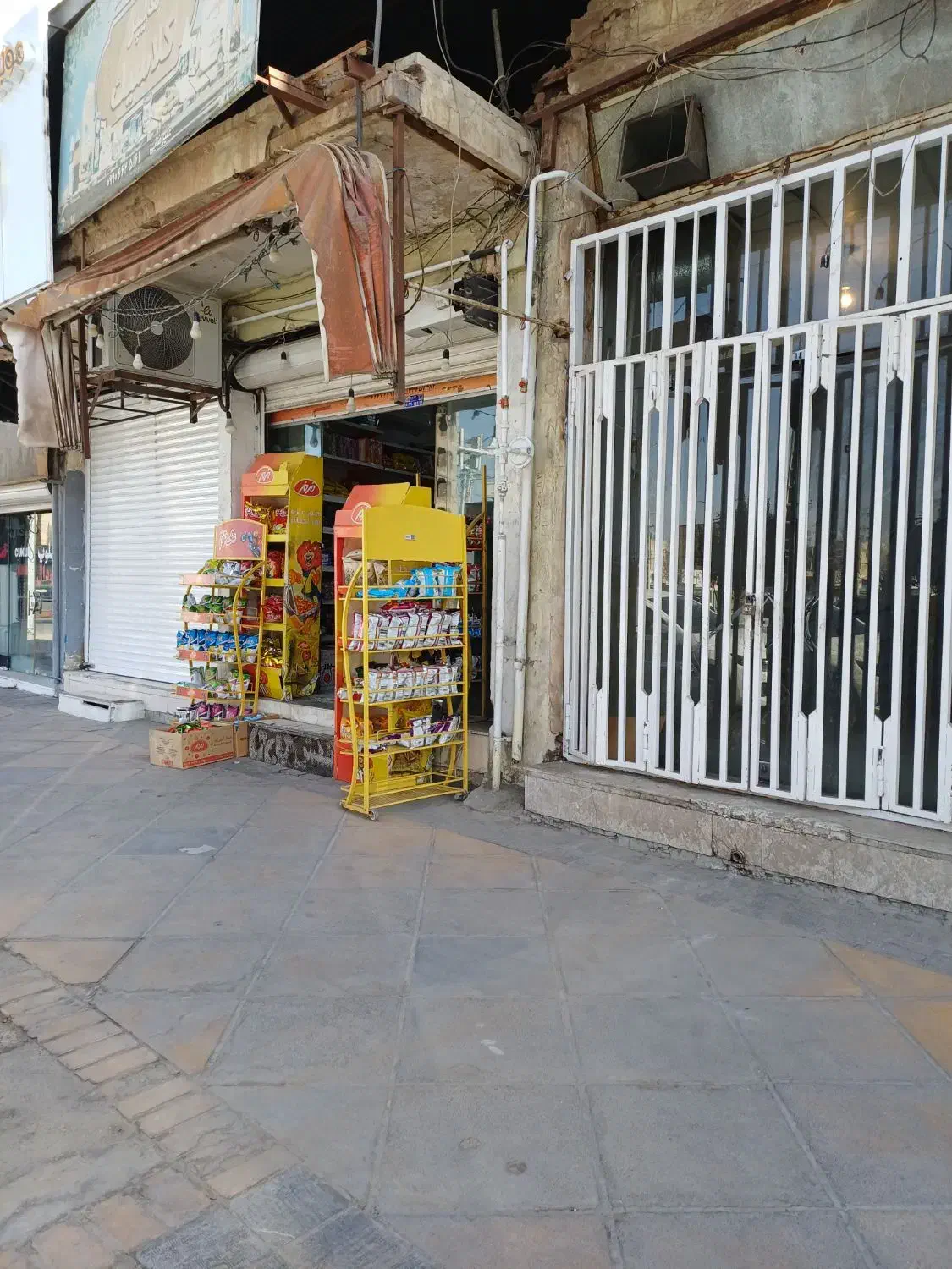 رهن واجاره مغازه خ امام جنوبی|اجارهٔ مغازه و غرفه|سیرجان, |دیوار