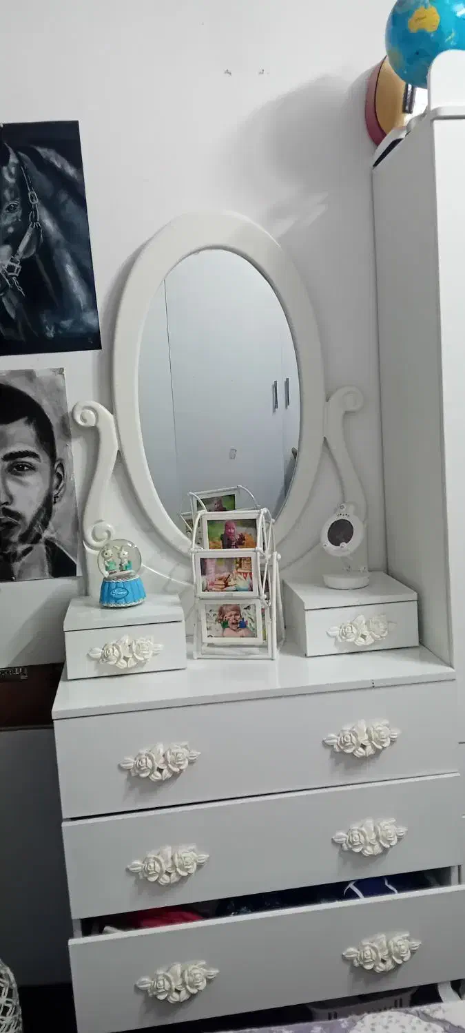 سرویس تخت، میز توالت و کمد|تخت و سرویس خواب|مشهد, شهرک رازی (شهرک غرب)|دیوار