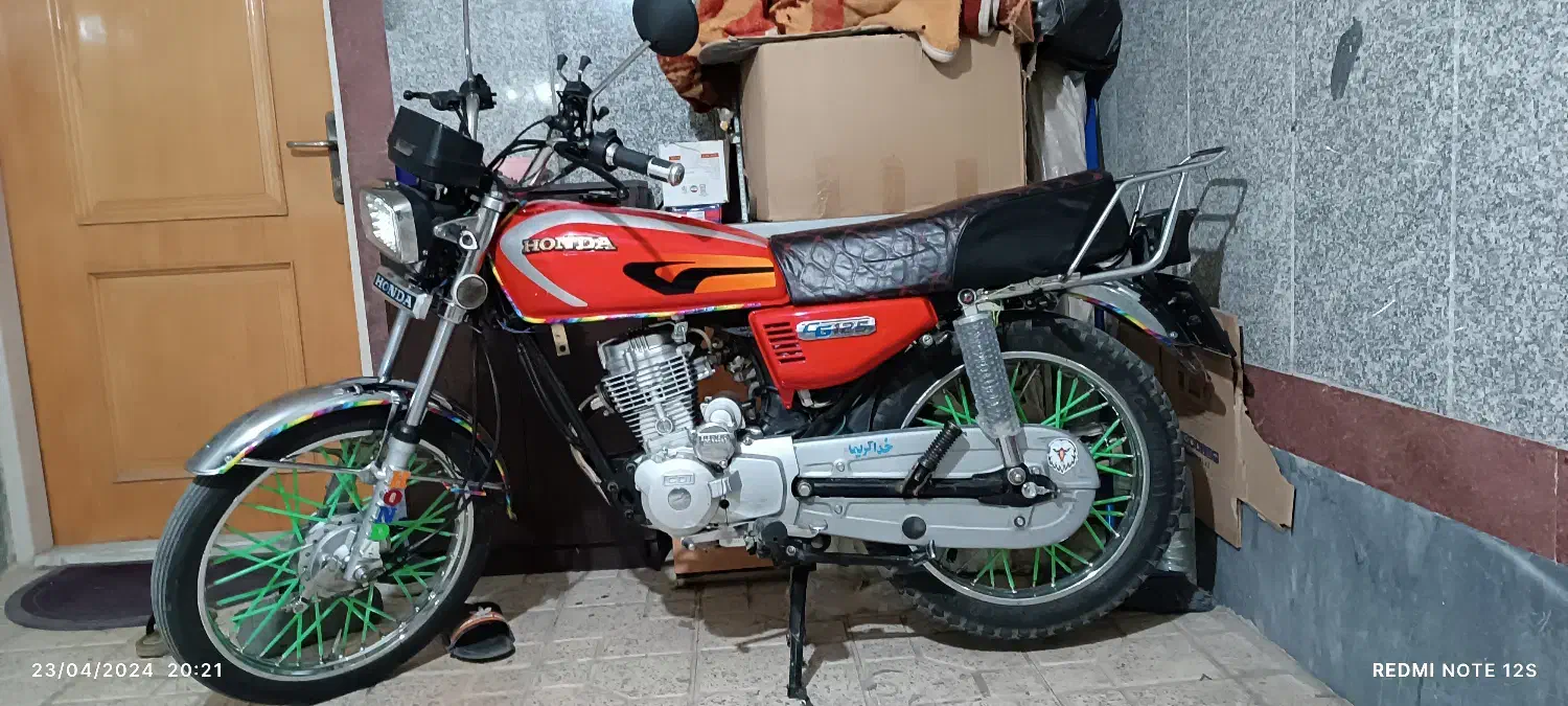 موتورسیکلت 125 پرواز استارتی|موتورسیکلت|اصفهان, مفتح|دیوار