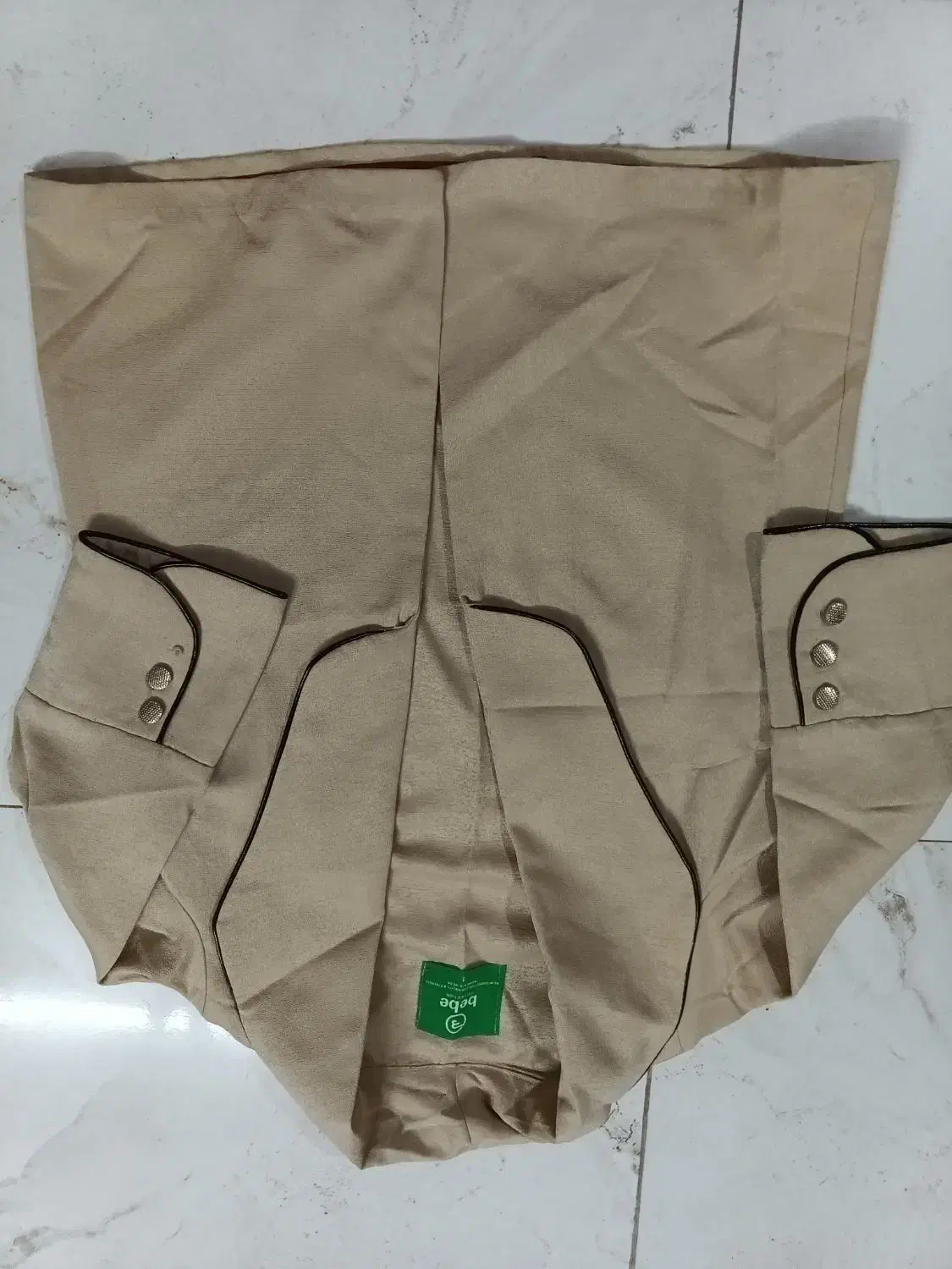 پوشاک ولباس|لباس|بابل, |دیوار