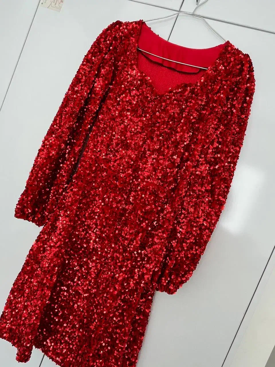 پیراهن مخمل|لباس|کرمانشاه, |دیوار