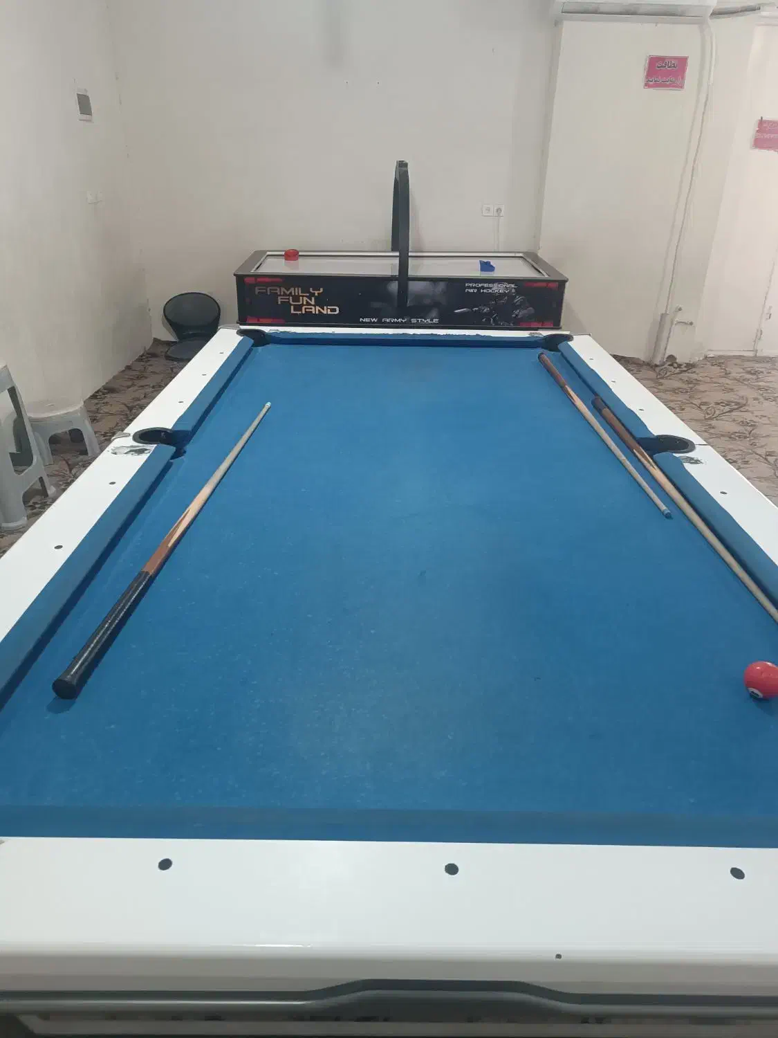 میز بیلیارد و ایر هاکی|تجهیزات ورزشی|قیروکارزین, |دیوار